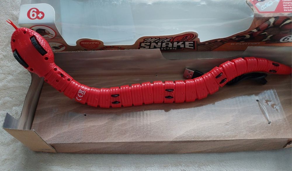 Змея интерактивная робот