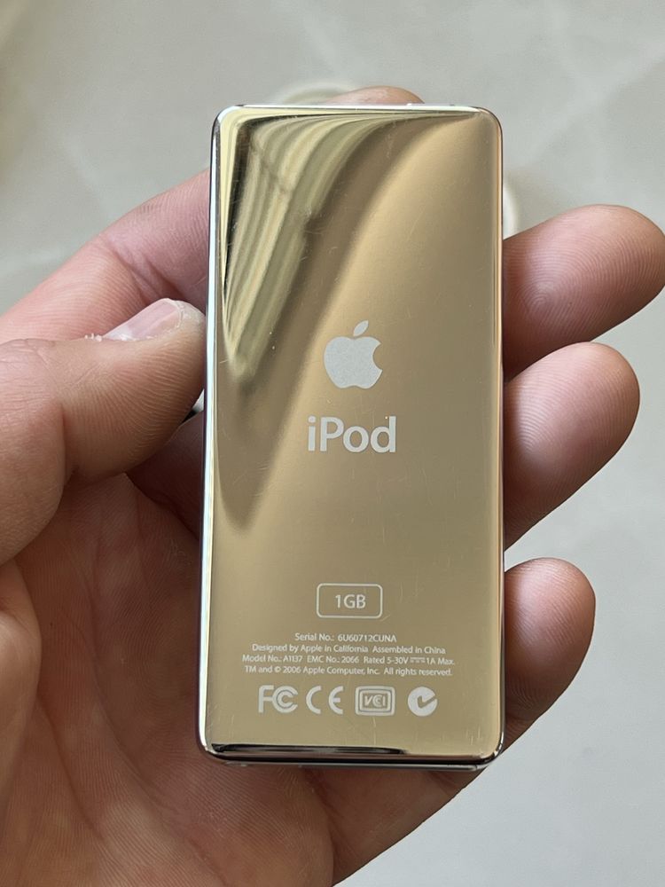 iPod Nano 1gen 1gb RockBox новий