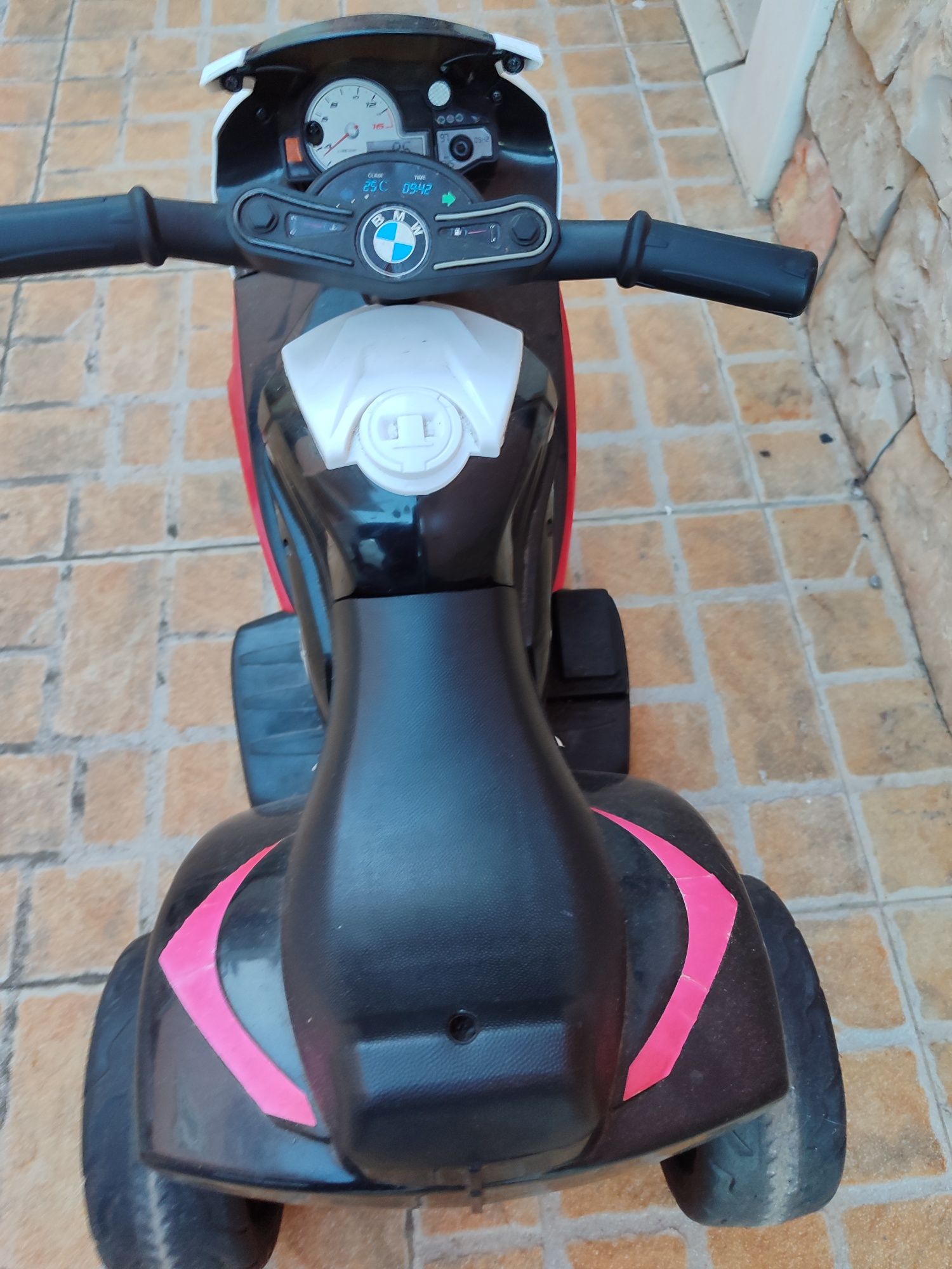 Moto elétrica para criança