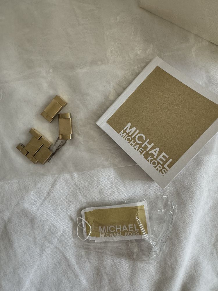 złoty zegarek michael kors model blair chronograficzny mk5166 cyrkonie