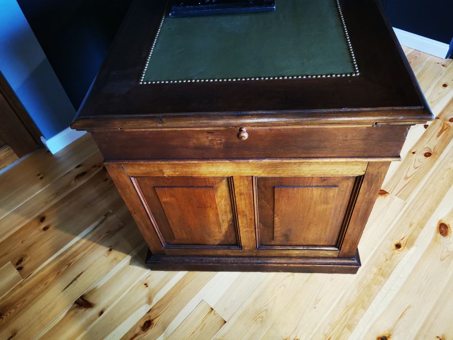 Biurko gabinetowe kolonialne dwustronne drewno intarsja