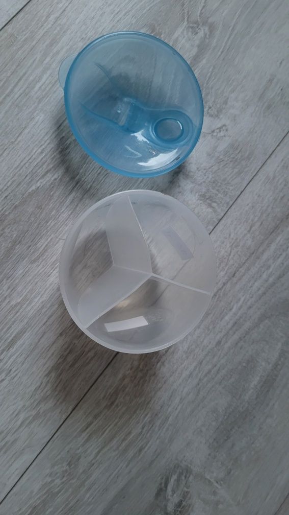 Pojemnik na mleko w proszku AKUKU – 3 komorowy