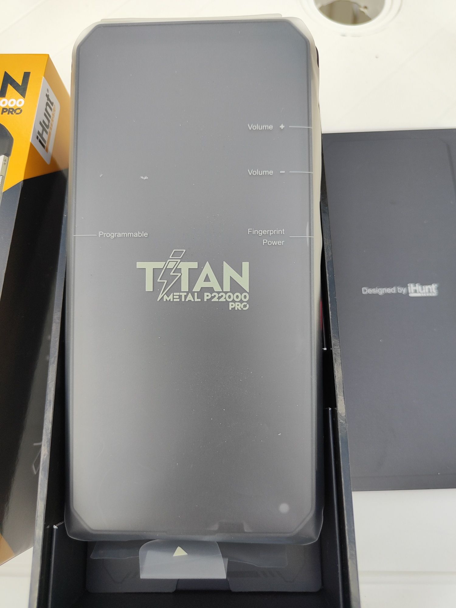 Протиударний cмартфон iHunt Titan Metal P22000 PRO- 8/256 Гб, 22000 мА