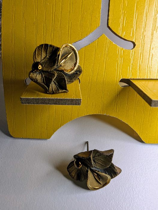 Дуже цікаві порцелянові сережки