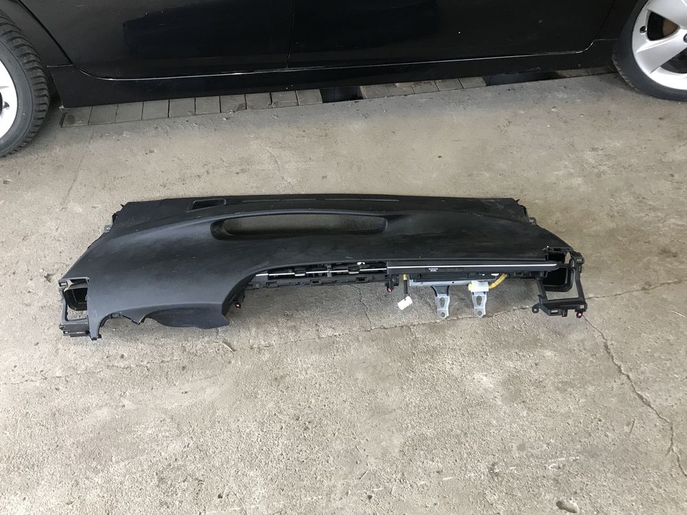 Deska rozdzielcza toyota prius III polift