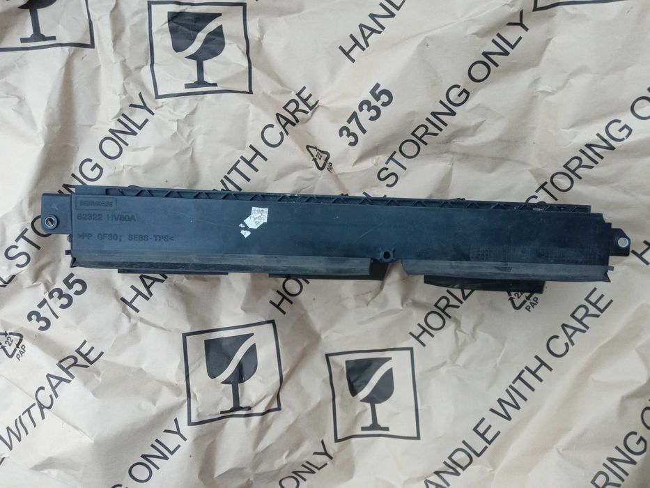 Nissan Qashqai J11 Kierownica Powietrza Zaluzja 62322 Oryginał