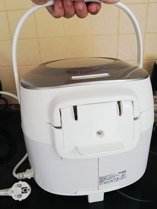 Продам мультиварку Tefal R23