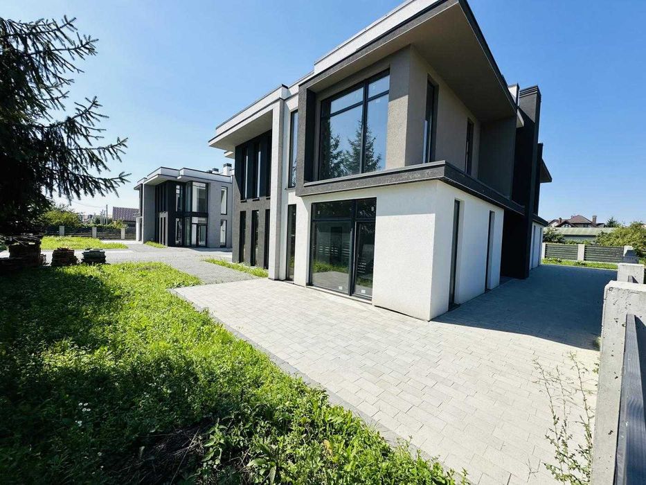 Продаж Будинку В Зубрі, Львів