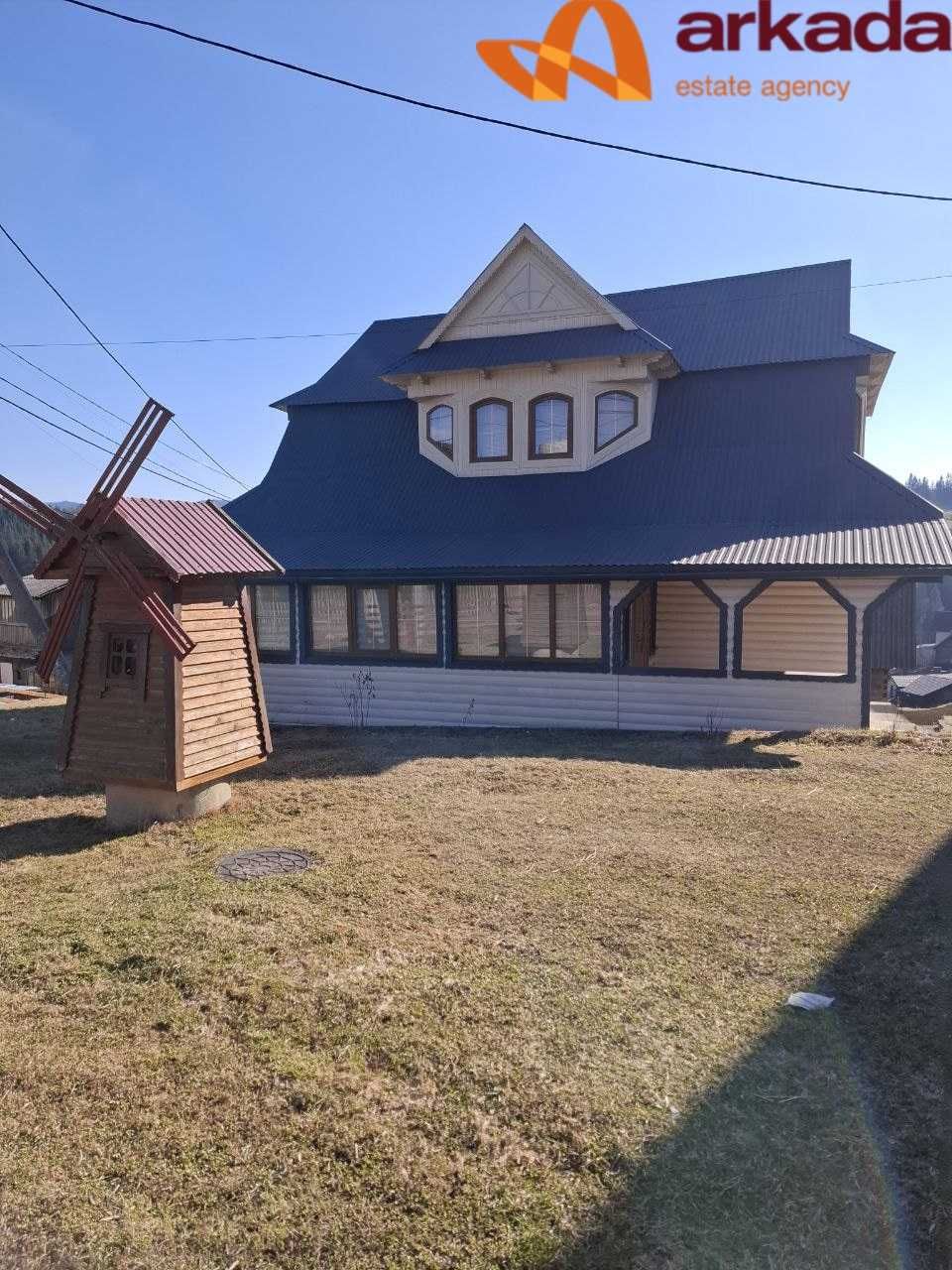 Продам будинок з видом на гори в центрі Яблуниці!!!