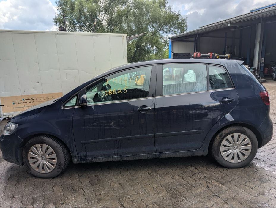 Шрот розборка Гольф Плюс авторозбір Golf Plus 2004-2010 Шрот розборка