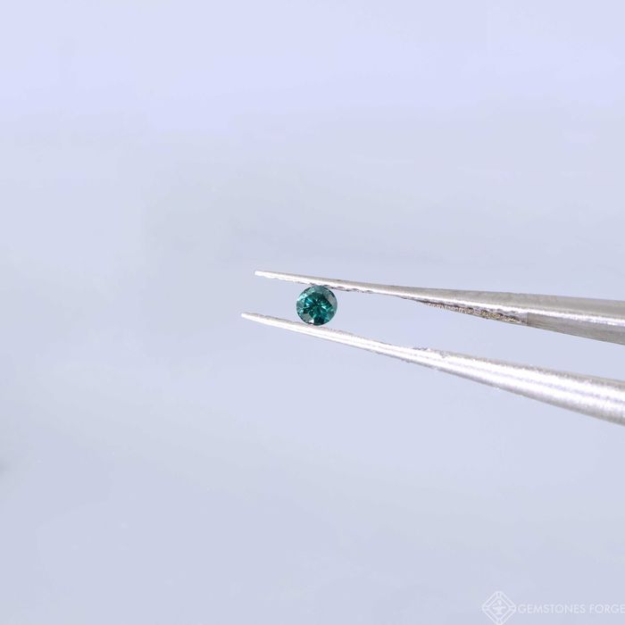 Naturalny fasetowany Diament Niebieski, szlif Round 2 mm