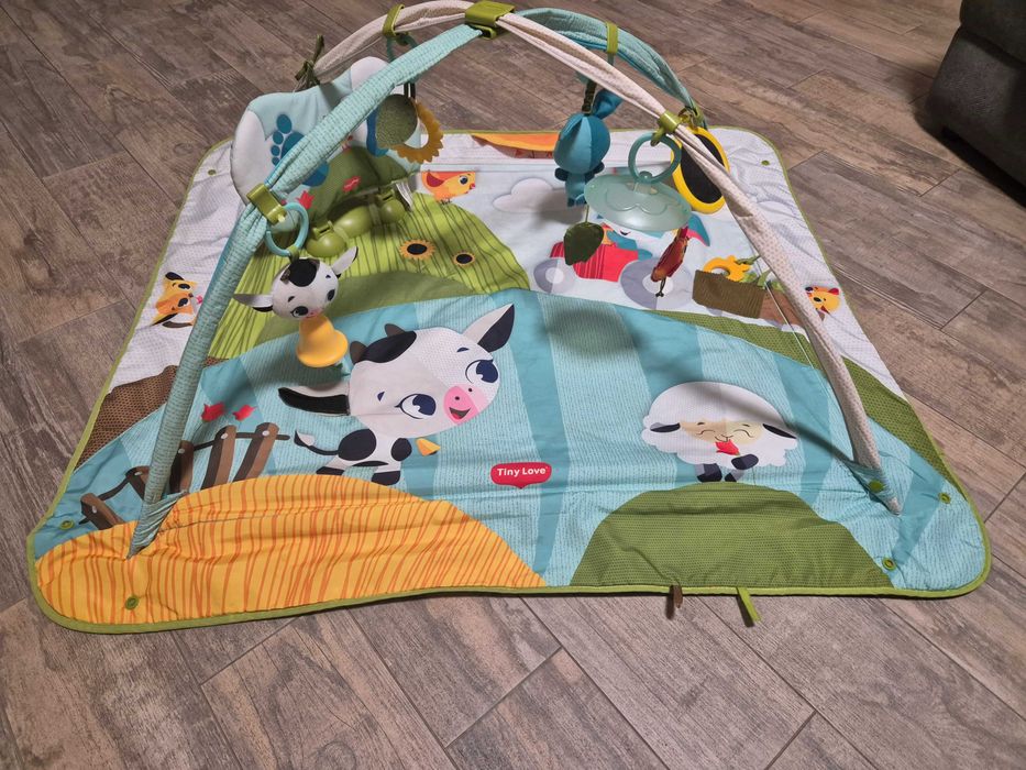 Розвиваючий килимок Tiny Love Весела ферма