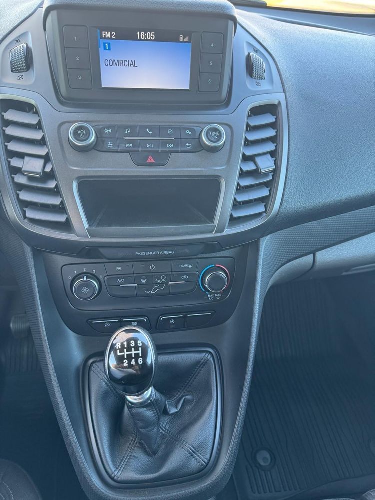 Ford transit connect 100 cv ano 2018