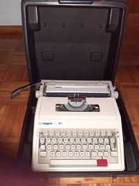 Máquina escrever Magma M10, em bom estado