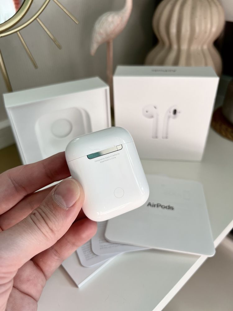 Apple Airpods 2 (оригинал)