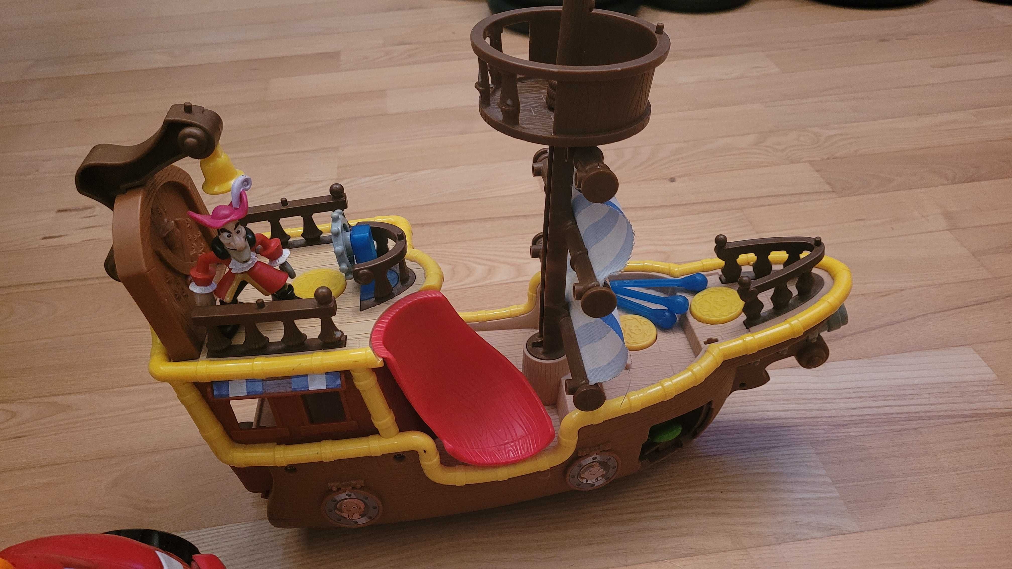 Statek Psi patrol i Jake piraci z nibylandii, auto tonka, i gratisy