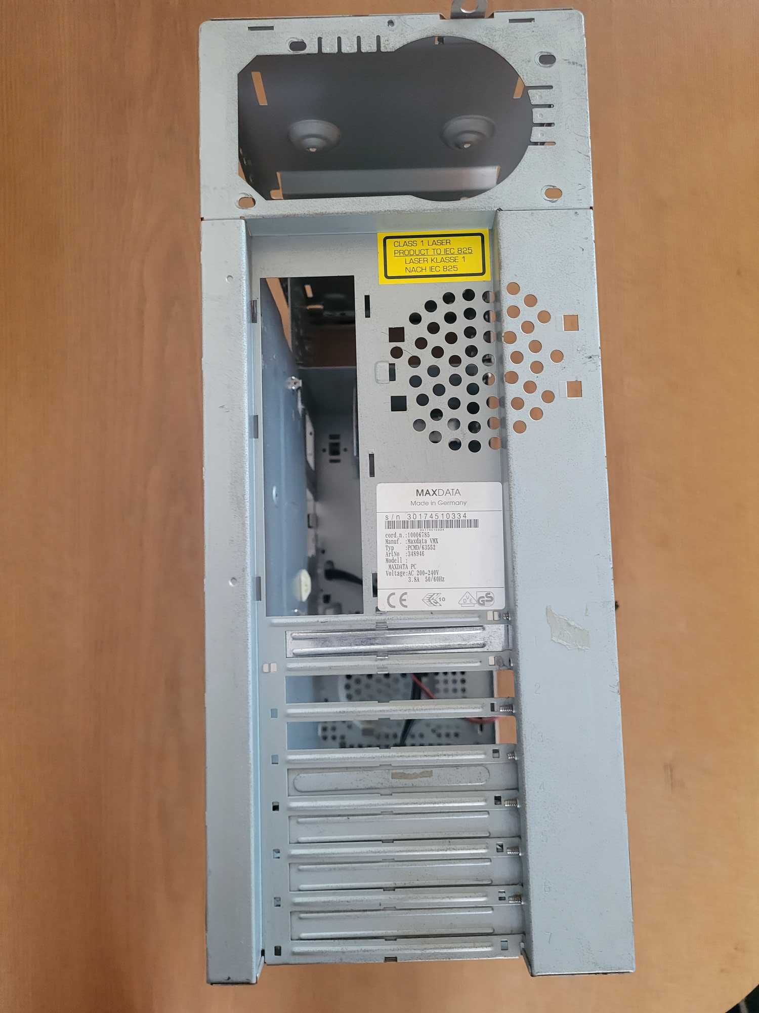 Obudowa PC MAXDATA, pancerna blacha, retro, do projektu
