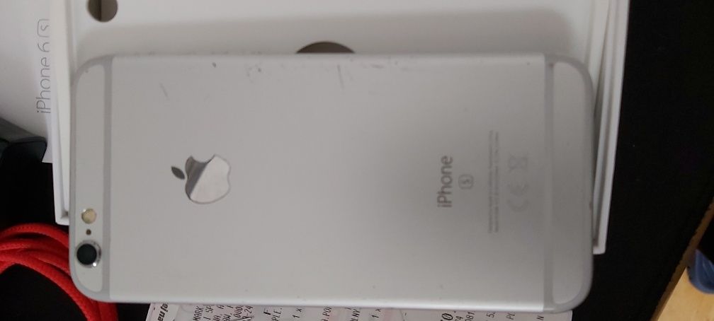 Iphone 6 s  (128 GB) srebrny z nową baterią i ładowarką oraz etui