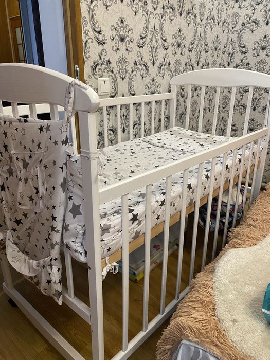 Дитяче ліжко з народження