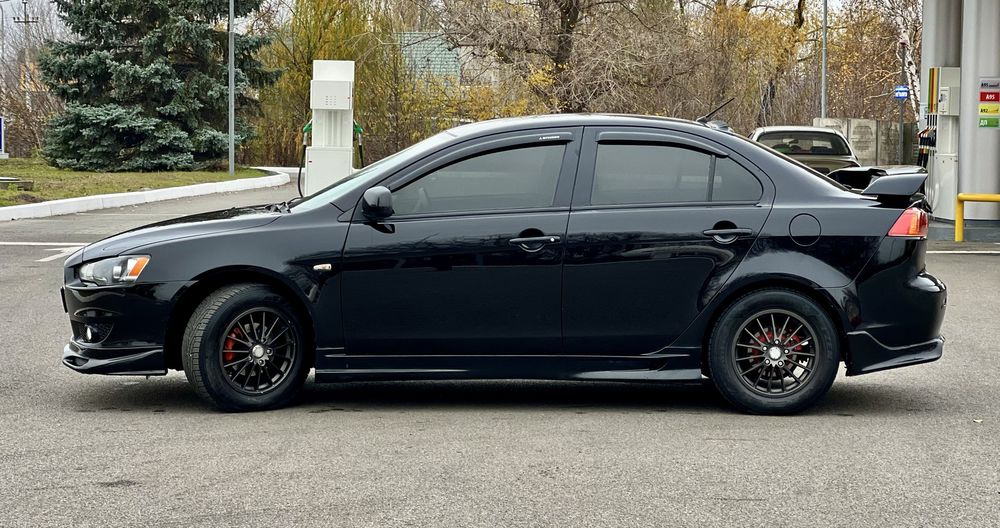 Продам Mitsubishi Lancer X