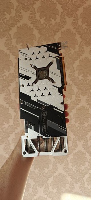 Видеокарта Sapphire Nitro+ Special edition RX 5700 XT