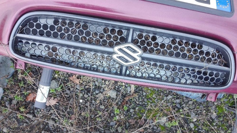 Grill Atrapa Przednia Suzuki Baleno Lift 2000r Oryginał