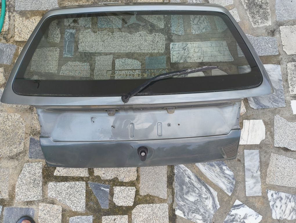 Vende se tampa da mala SEAT Ibiza 6k