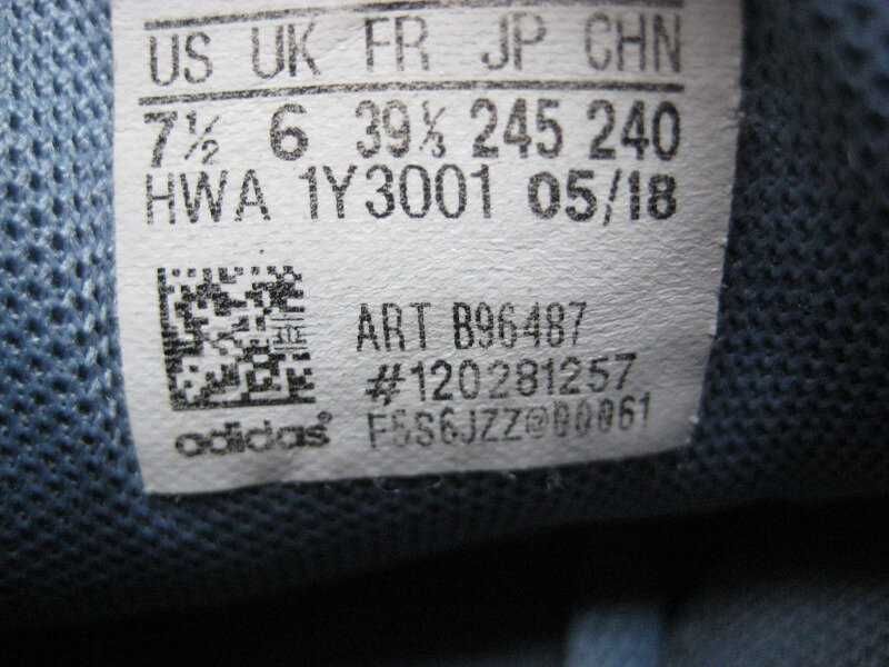 Кроссовки Adidas оригинал 39 размер,по стельке 25,5 см