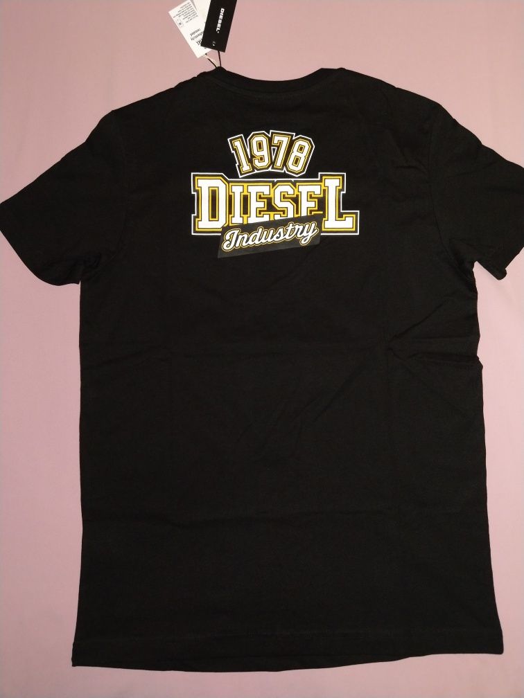 Wyprzedaż t-shirt męski Diesel.