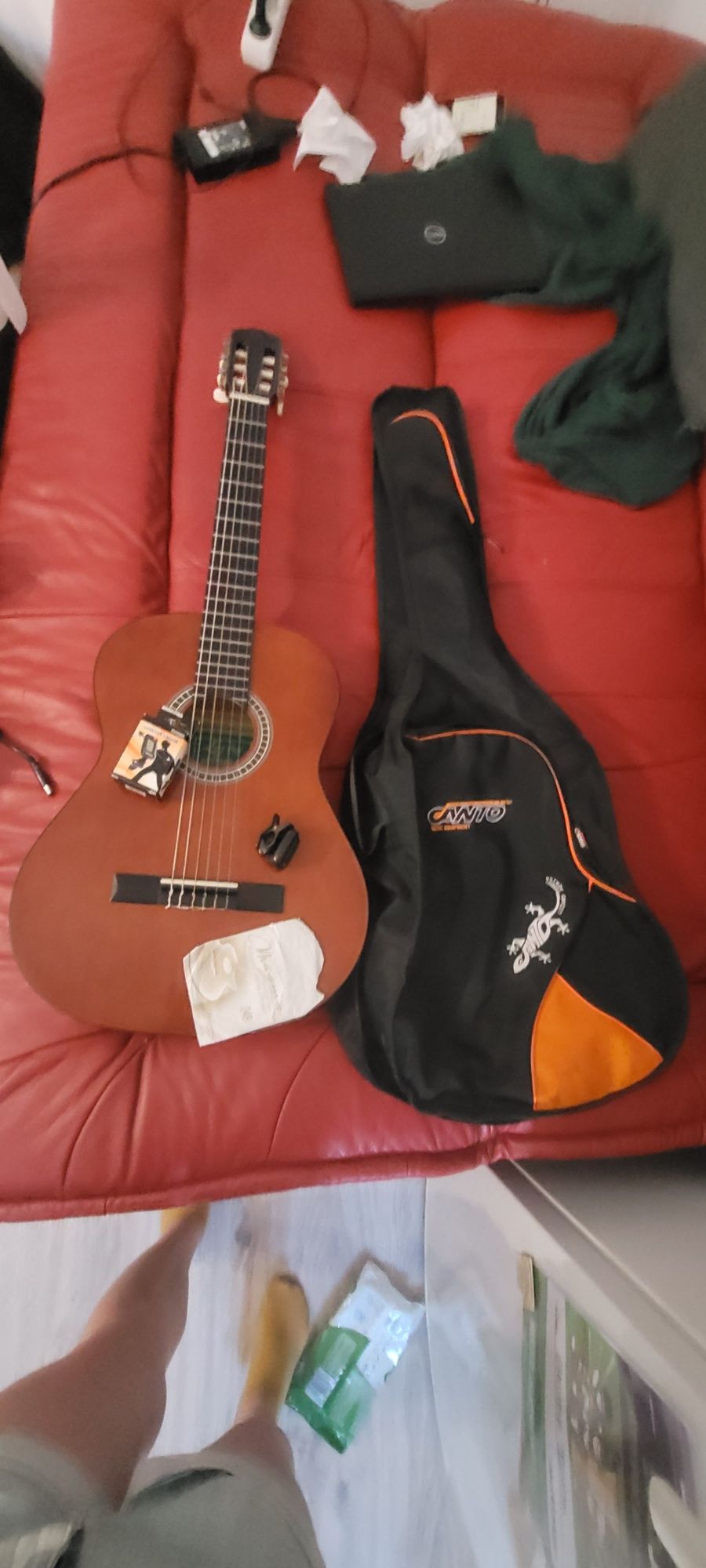 Gitara akustyczna
