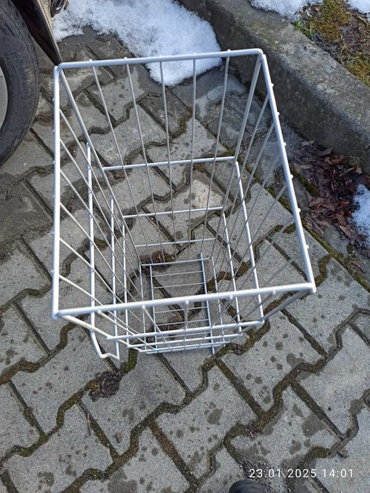 kosz na pranie metalowy