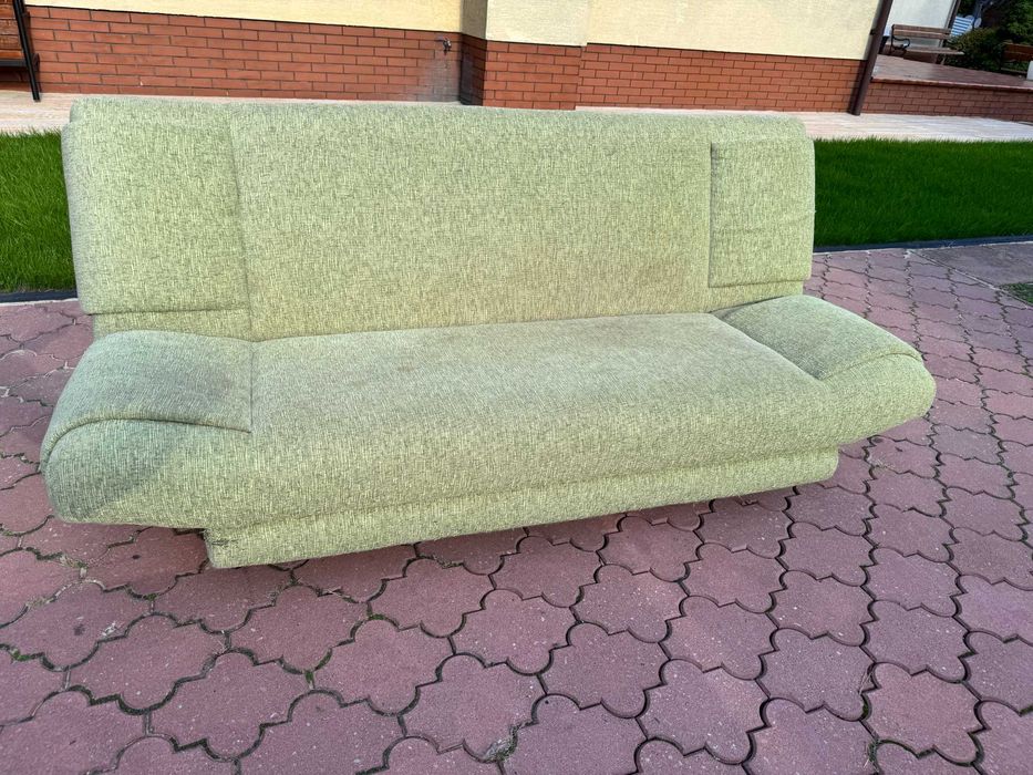 wypoczynek kanapa rozkładana sofa łózko wersalka tapczan spanie