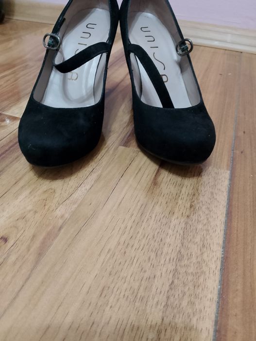 Czółenka czarne r.36