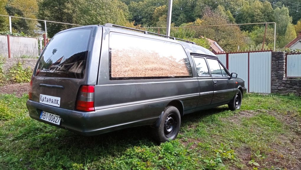 Оригінальний Катафалк Fso Polonez