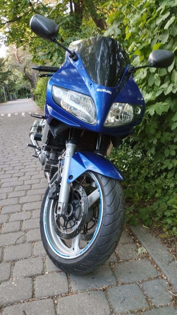 Suzuki SV 650s :)