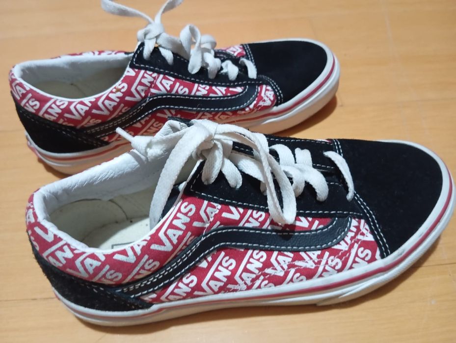 Sapatilhas Vans tamanho 34