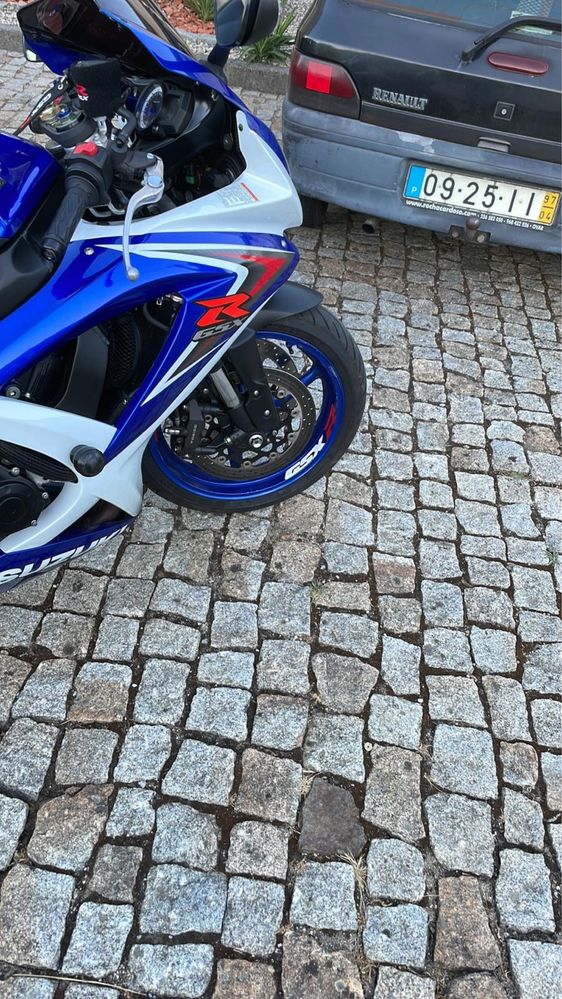 Suzuki GSXR 750***