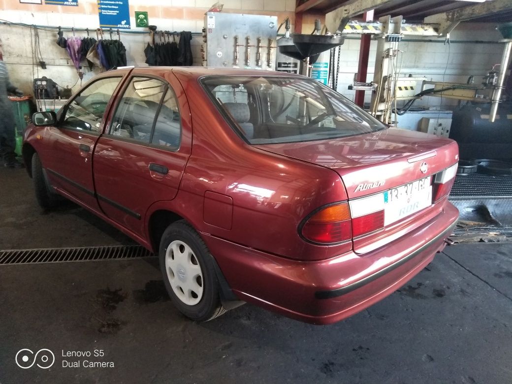 Nissan Almera N15  1995 - para peças