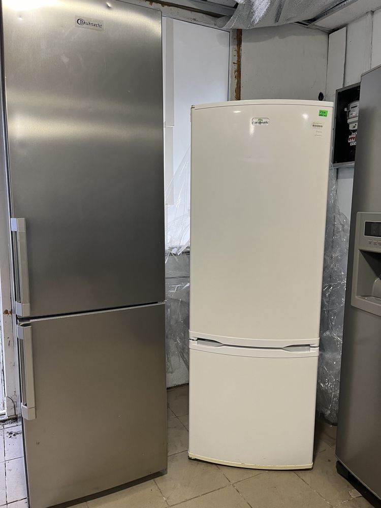 Холодильник большой, маленький side by side neo frost из европы