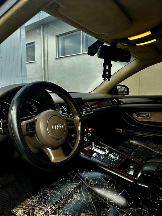 Продам Audi A8, D3, дв. 4.2 quattro