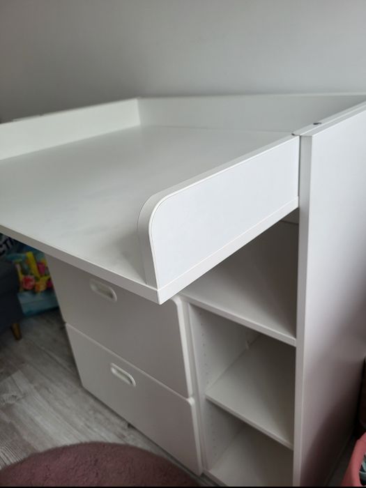 Przewijak biały komoda IKEA smastad z szufladami i półkami