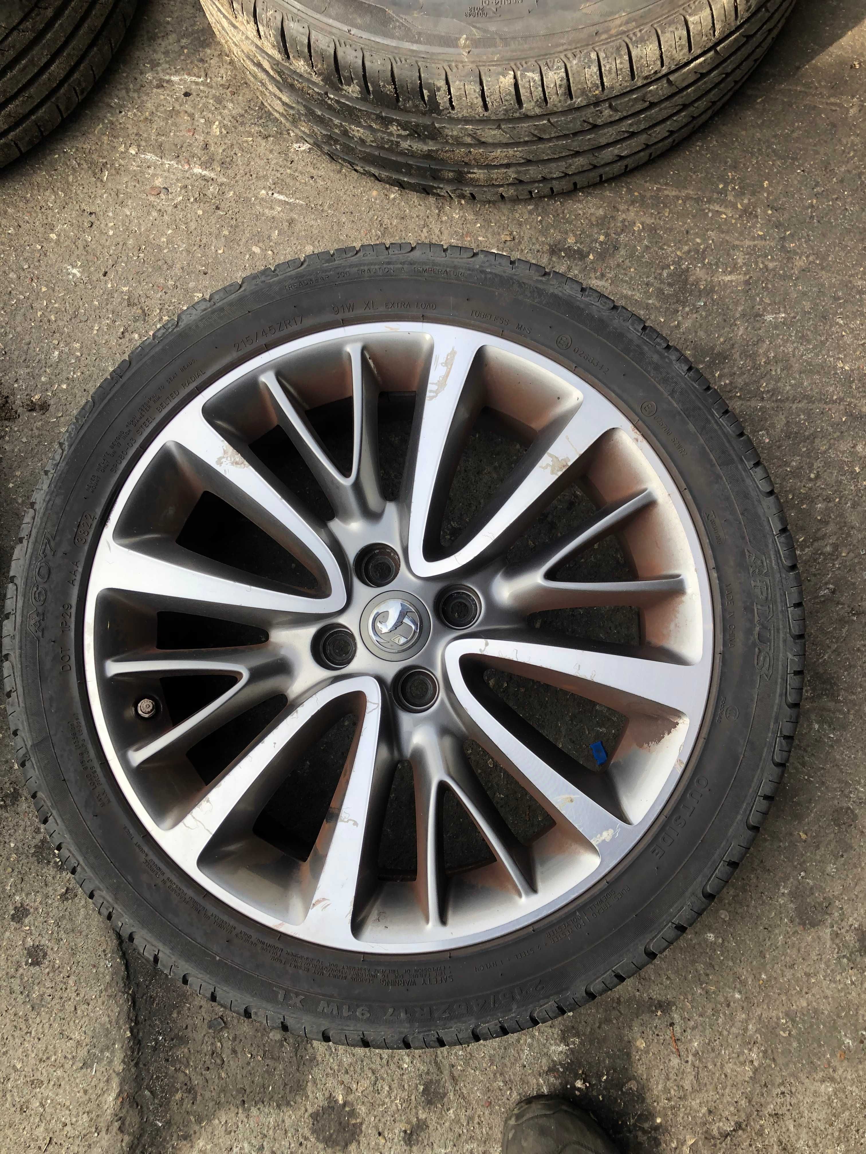 Opel Corsa Adam Koła Felgi Aluminiowe z oponami 17 cali 4x100