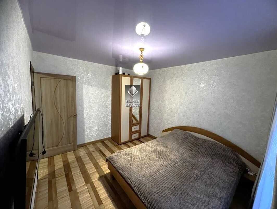 Продам 2-кімнатну квартиру, Шевченківський р-н, пр. Моторобудівників