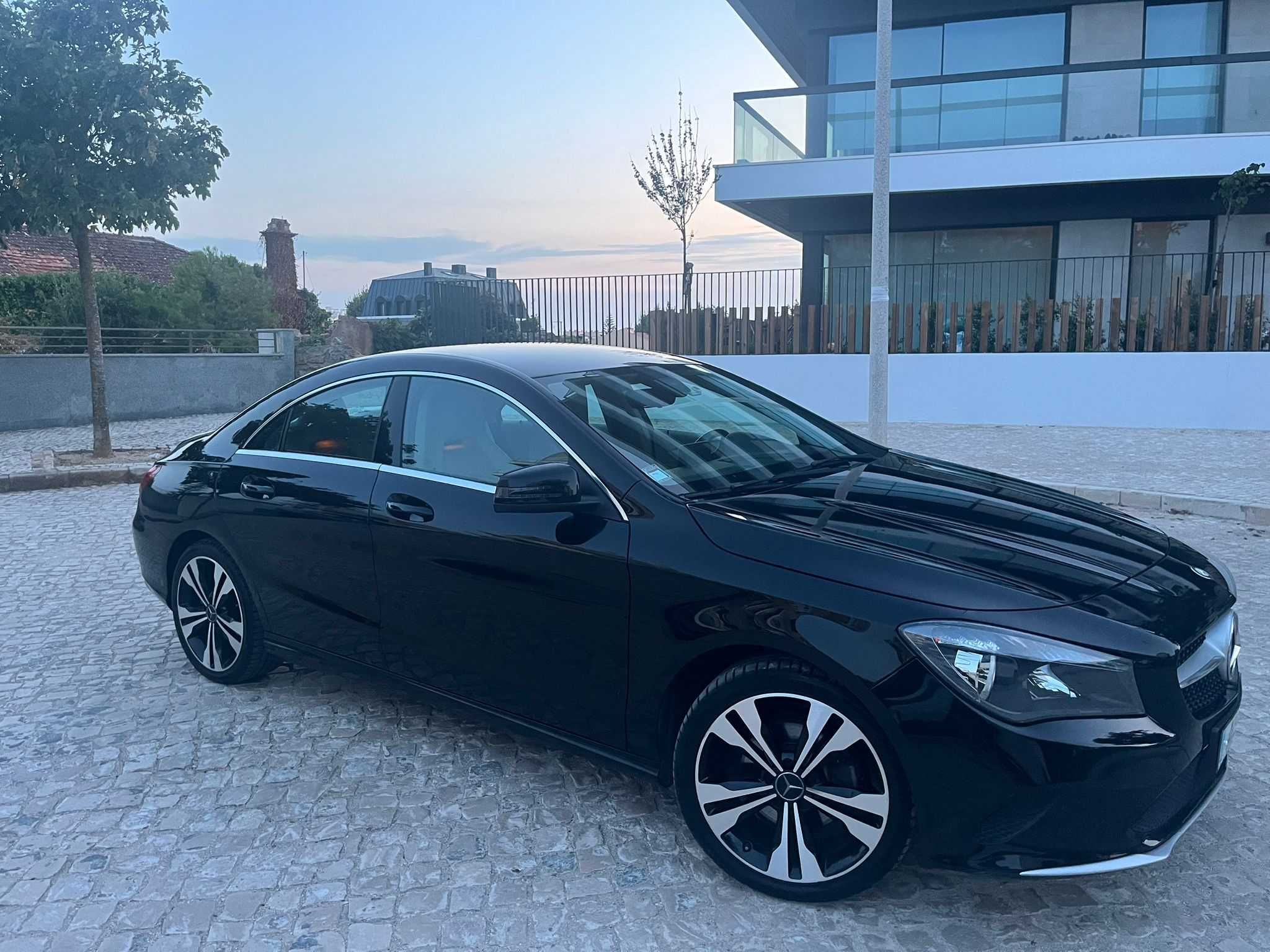 Mercedes-Benz CLA 180d