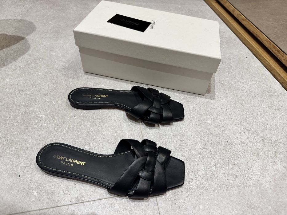 Шльопки Saint Laurent