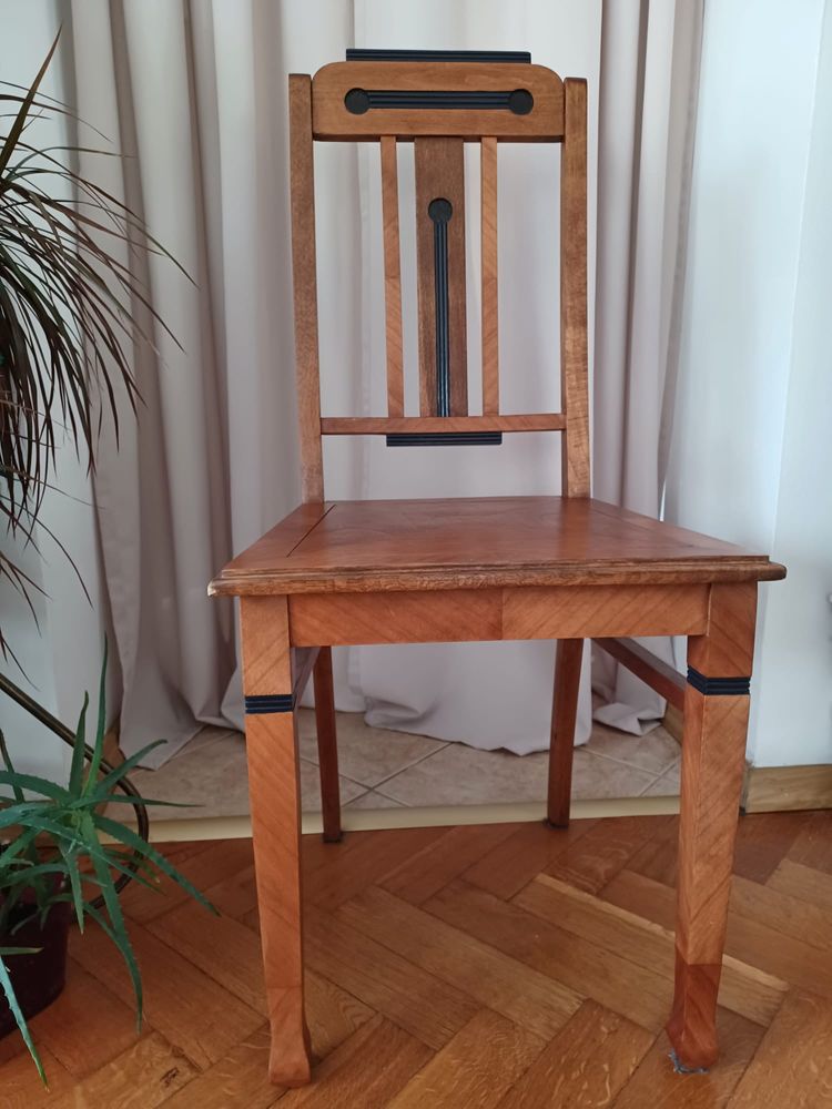 Krzesło drewniane wygodne i solidne