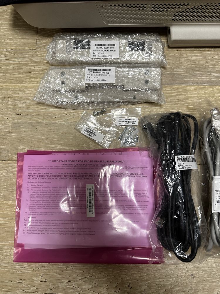 Конференц камера POLY Studio X50 з TC8 Controller Kit, відеобар