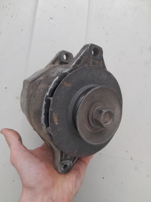 Генератор москвич 412, стояв на ваз 2103