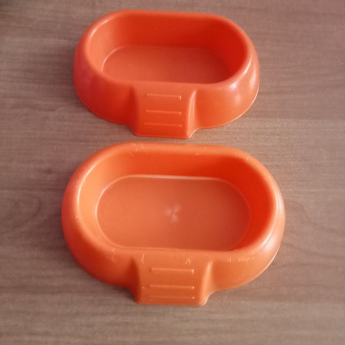 Miseczki  antypoślizgo spode dla gryzon śwink morsk królik 2szt za 5zl