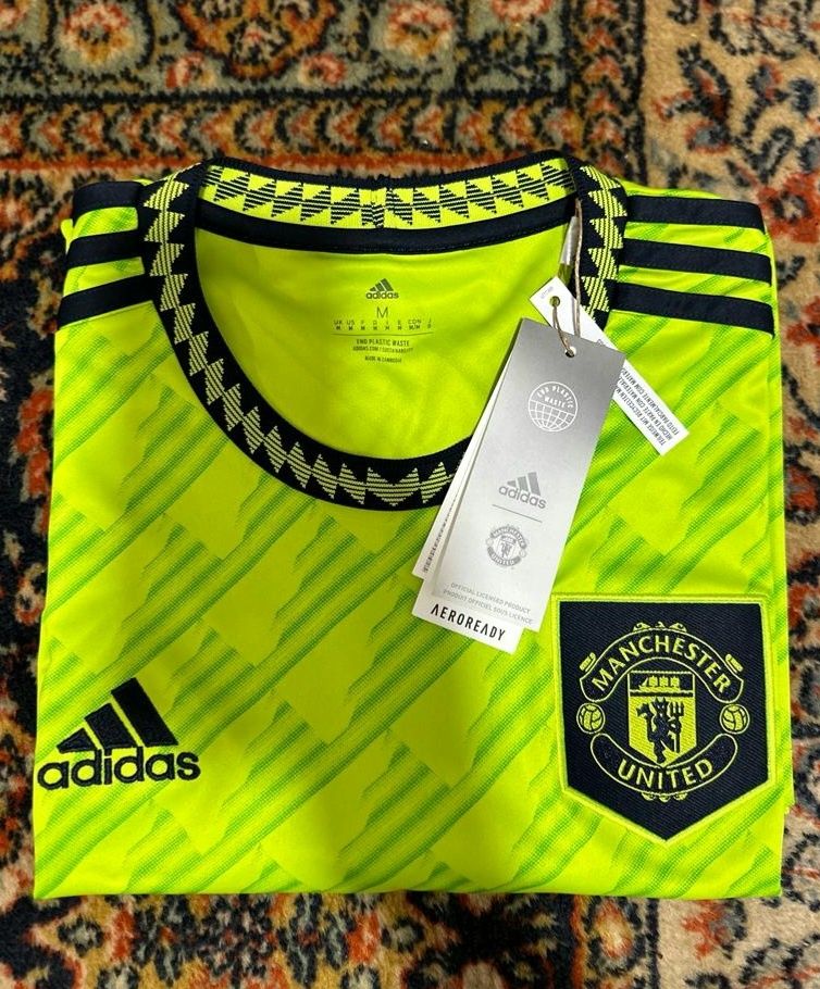 T-shirt Adidas. ( oficial Manchester United 2023 ) 65euros